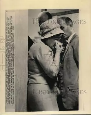 1965 Press Photo Eva Grant Listens To Jack Ruby's Testimony In Dallas Texas. • $16.99