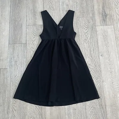 Monki Deep V Sleeveless Midi Dress Women Size 40 Valentine Black Comfort • $16.50