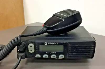 Motorola Radius CM300 UHF 32 CH 40W AAM50RPF9AA1AN W MIC Mount PROGRAMMED • $289