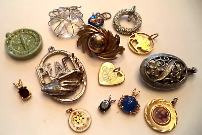 Stunning Vintage Estate Assorted Charm & Pendant Lot!!! 1567i • $0.99