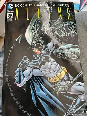 DC Comics Dark Horse Comics Aliens Trade Paperback TPB Superman Batman Predator • $40