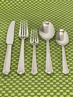 Mikasa CLASSICO SATIN Stainless 18/8 Korea NEW Flatware Smart Choice E93N • $15.87