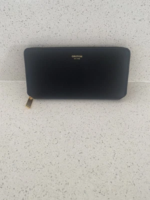 $125 • Buy Oroton Ladies Black Leather Wallet