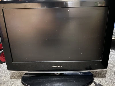 $40 • Buy Samsung 22 Inch