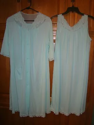 VIntage Shawdowline Peignoir Set Nightgown & Robe Lace Roses Medium Blue 60s • $15.99