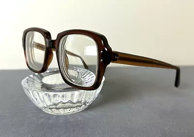 Vtg USS Military Issue Vietnam Brown Horn Rim Eyeglasses *Frame Only* 52-24 EUC • $16.95