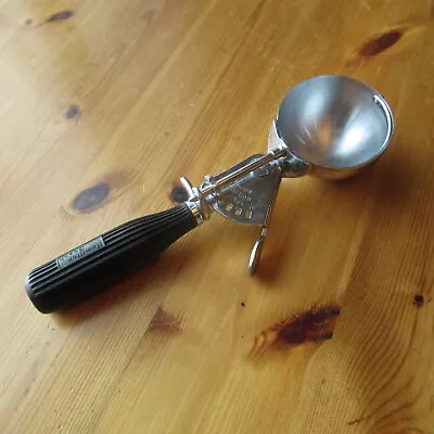 Vintage Hamilton Beach Black Handled Large Ice Cream Scoop Model 60-B • $9.99