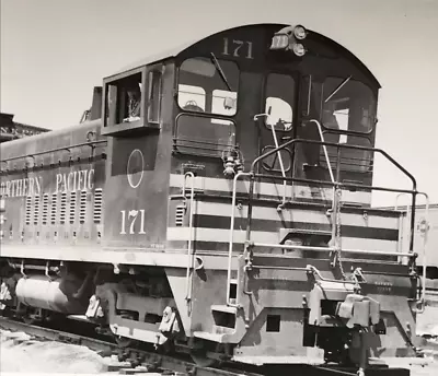 Northern Pacific Railway Railroad NP #171 SW-1200 Electromotive B&W Photograph • $22.06