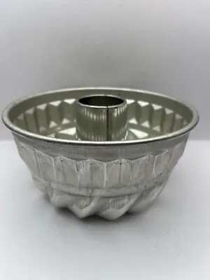 Vintage KAISER Heavy Aluminum Bundt Cake Pan Jello Mold - W. Germany 6.5  Approx • $19.99