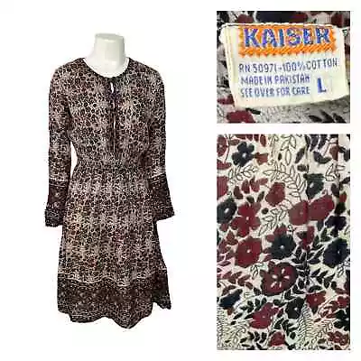 1970s Kaiser Cotton Gauze Floral Dress From Pakistan / Women’s Small  • $75.60