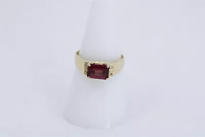 14K Vintage Yellow Gold Size 7.25 Garnet & Diamond Radiant Ring 0.04 Cttw • $204