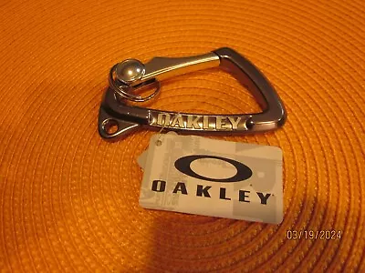 Oakley Mens Large Carabiner Keychain Accessories • $100