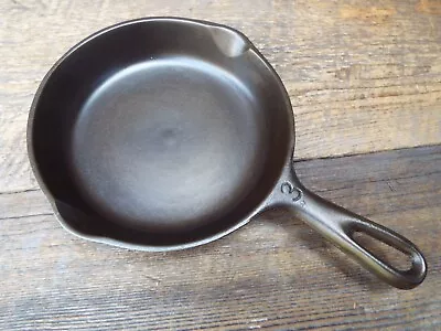 Unmarked Vollrath Cast Iron Skillet #3 / 6-1/2  Restored • $36.32