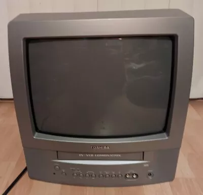 $169 • Buy TOSHIBA MV13N2 13-Inch TV/VCR Combo VHS Retro Gaming  Tested Works