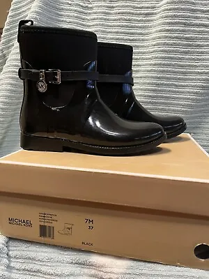 MICHAEL Kors Charm Stretch Rainbootie US 7 Black • $25