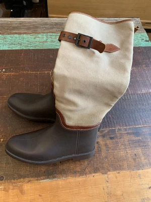 £50 • Buy Chloe Boots | Size 36 | Rubber + Canvas