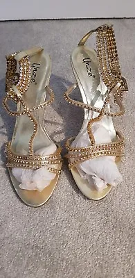 Unze Gold Sandals Size 6 • £24.99