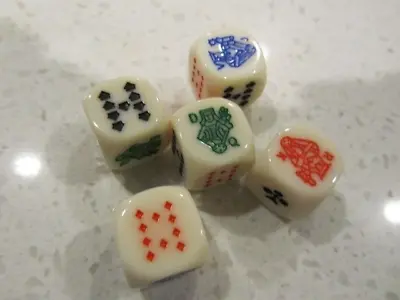 Poker Dice Alabaster Set Of 5 Gaming Travel Game Dice +FREE Las Vegas Poker Chip • $6.26