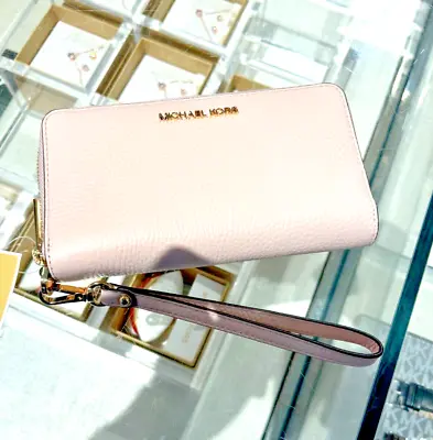 Michael Kors Jet Set Multifunction Phone Wristlet Pebbled Leather Powder Blush • $58.78