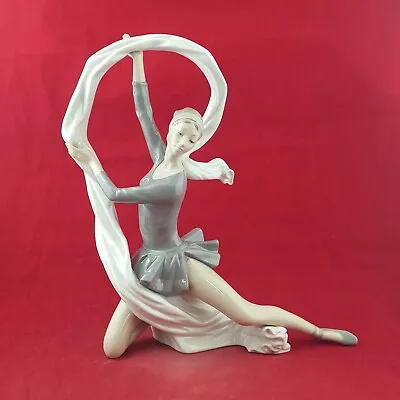 Lladro Nao Figurine 0185 Dancer With Veil Ballerina - 8523 L/N • £250