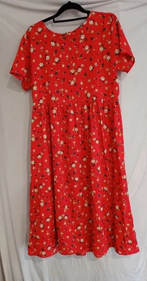 $15 • Buy Wednesdays Girl ASOS Brand Red Floral Midi Dress Size L 14