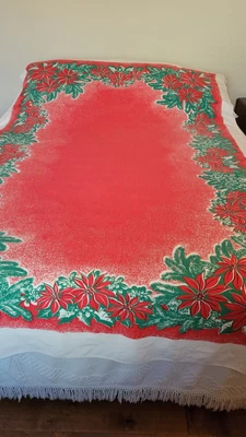 $0.99 • Buy Vintage Mid Century Christmas Tablecloth Poinsettas Mistletoe, 90 X 60  XL
