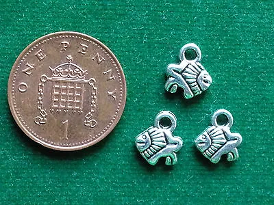 20 Fish Charms - Small - Antique Silver - Sea Life Ocean Nautical Beach • £3