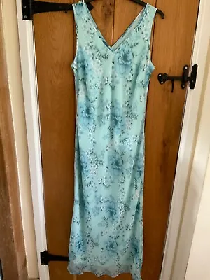 £12.50 • Buy DEBUT Size 14 Pretty Blue Floral Print  Maxi Dress With Scarf/Shrug Debenhams