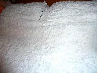 Stunning Pure WHITE Waffle Double Duvet And 2 Pillow Cases • £15