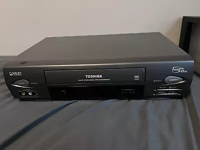 Toshiba M-685 4-Hd HI-FI Video Cassette Recorder VHS VCR TESTED • $19.99