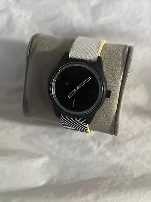 Citizen Q Q Watch Smile Solar RP00J012 Unisex Watch WR50M40mm Case. • $33