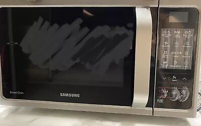 Samsung Microwave • £55