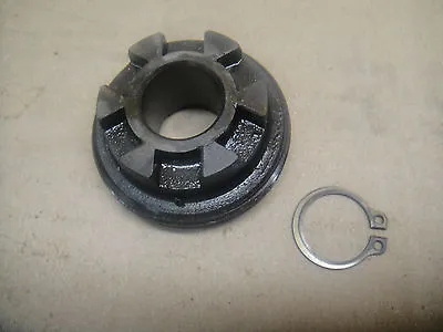  Yamaha OEM QT 50 QT50 YAMAHA HOPPER Oil Injection Pump Drive Gear Pinion • $2.95