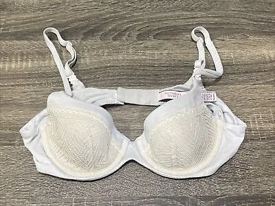 Victoria's Secret Body By Victoria Gray Wire Lightly Padded Bra Size 34A • $14.95