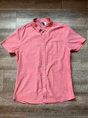 Men's H&M Divided Pink Short Sleeve Button Down Regular Fit Shirt - Size Medium • $10.99