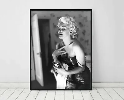 Marilyn Monroe Vintage Retro Celebrities Poster Art Print. A3 A2 A1  • $31.05