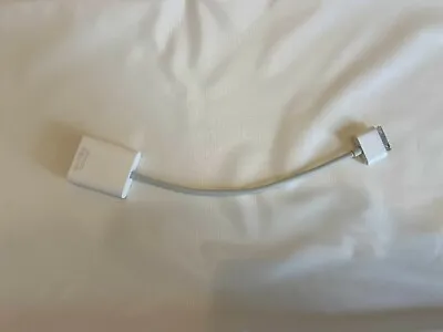 GENUINE APPLE 30 PIN TO VGA ADAPTER MC552ZM (A1368) For IPad 3 Or IPhone 4 • £7.99