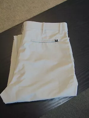 Men's Banana Republic Golf Pants Beige Performance Breathable Size 36 X 30 • $14.99