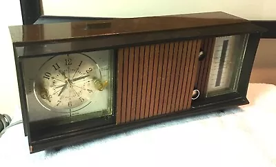 1966 Vintage Sears & Roebuck Mid Century Modern Clock Radio Model 6043 • $24.99