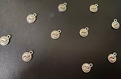 10 Yin/yang Charms..perfect For Jewellery Making Or Crafting. • £1.25