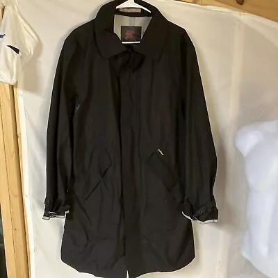 Burberry London Mens Rain Coat Jacket Black Waterproof Packable Large Breathable • $99.99