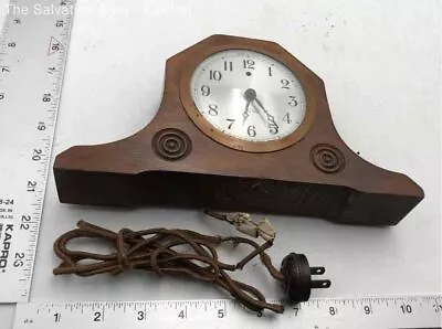 Vintage Brown Wooden Quartz Wired Desk Mantle Clock For Living Room Decor • $9.99