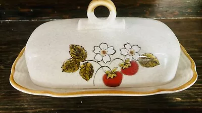 Strawberry Festival By MIKASA Butter Dish • $40