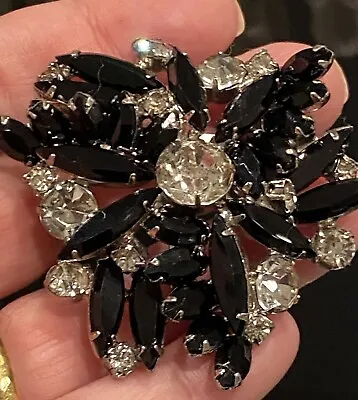 Beautiful Large Vintage Black And White Rhinestone Brooch 23.50gr • $19.95