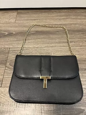 C Wonder Black Gold Chain T Shoulder Bag  • $29