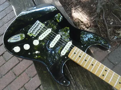 Fender 2012 Stratocaster • $625