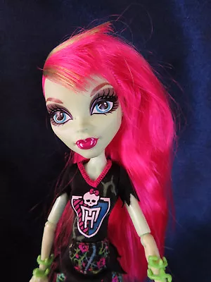 MATTEL MONSTER HIGH DOLL VENUS McFLYTRAP LOOSE - GREAT GIFT • $21.95