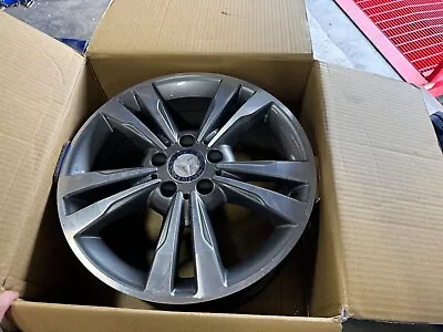 BENT Factory Mercedes Benz E250 Wheel OEM 17 Inch X 8 Inch Width USED 2014 RF • $99