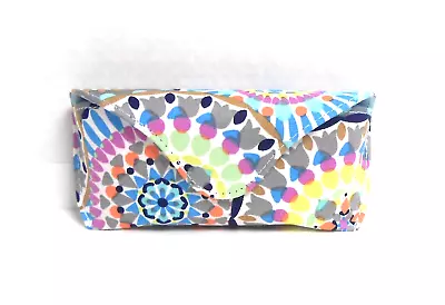 Vera Bradley Hard Shell Eyeglass Case Magnetic Snap Closure SUNNY MEDALLION • $16.89