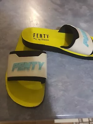 $95 • Buy Rare Puma X Fenty By Rihanna  Slides